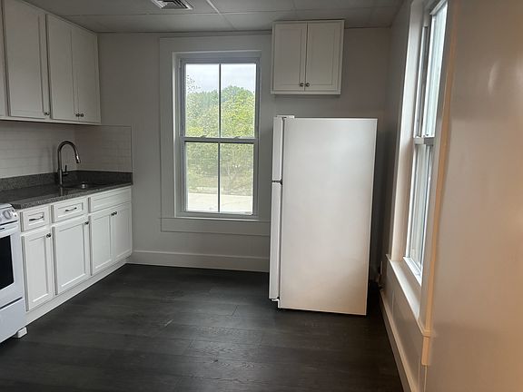 2nd image of 53 Gleneida Ave #2N