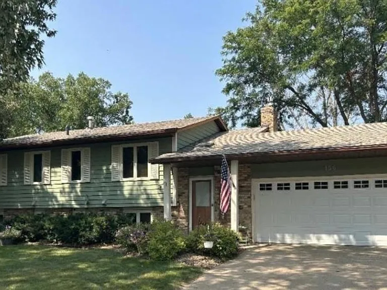 156 Tamarack Ct — Photo 1