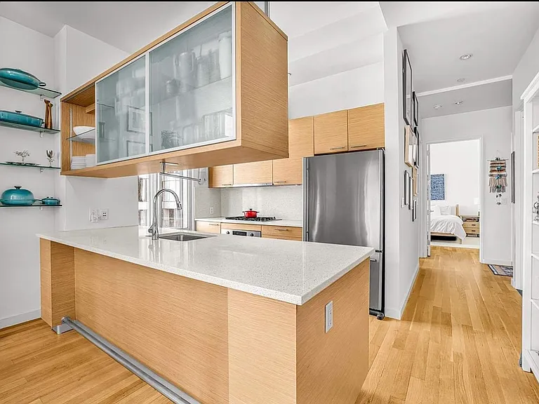 85 Adams St #4A — Photo 4