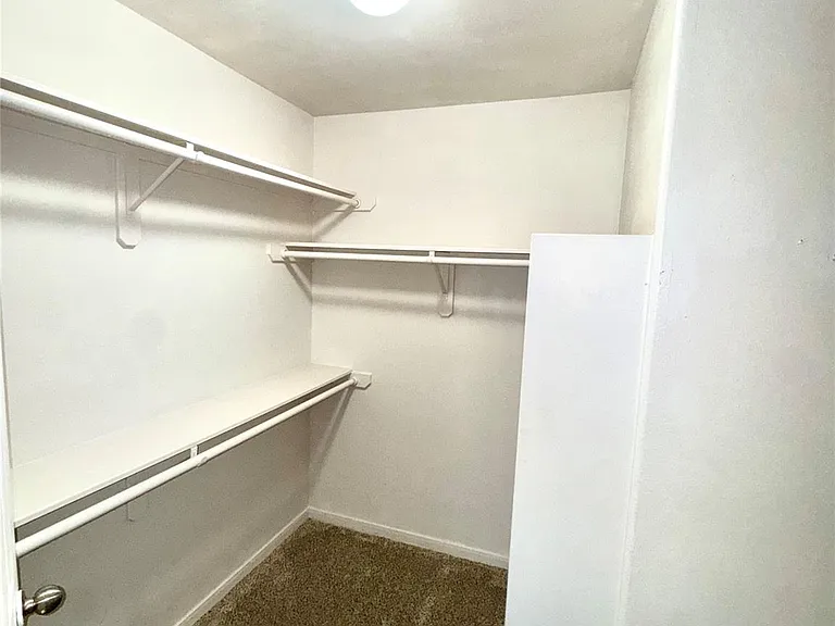 15931 Winston Point Ln — Photo 13