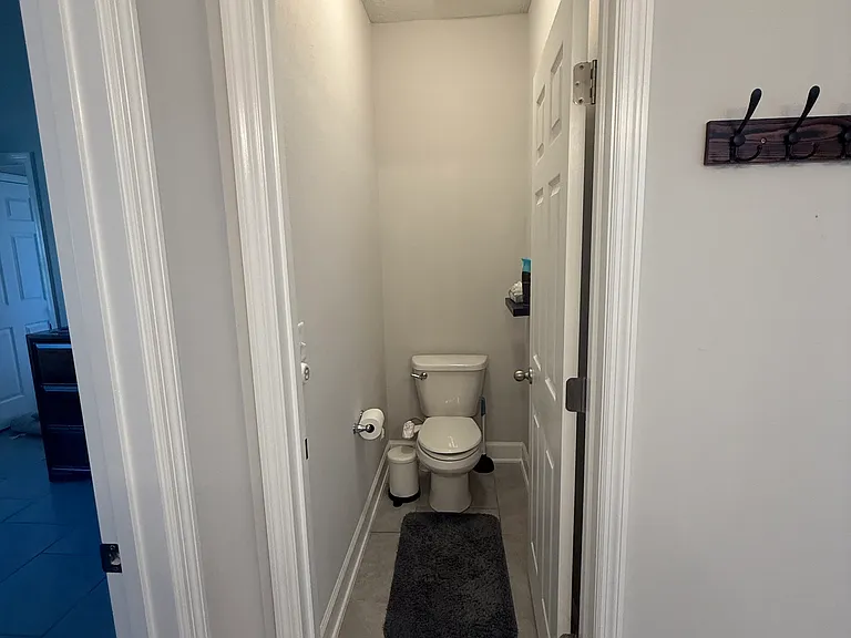 110 Foxcross Ave — Photo 8