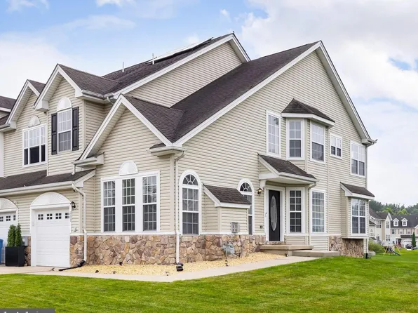 288 Westbrook Dr, Woolwich Township, NJ 08085