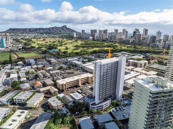 2542 Date St APT 203, Honolulu, HI 96826