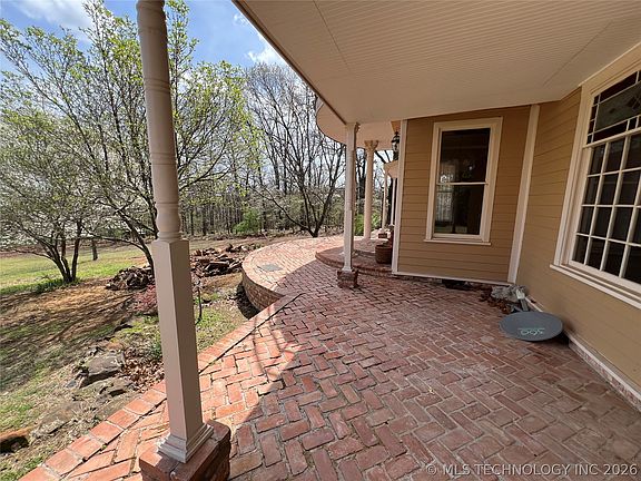 4th image of 3075 Sawmill Rd