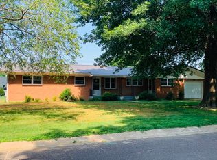 1410 6th St, Monett, MO 65708