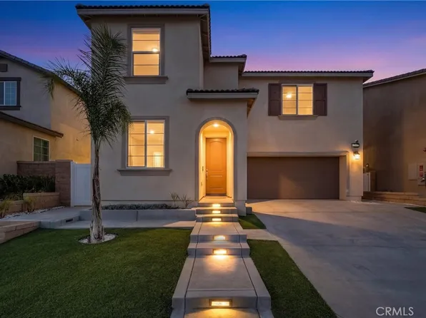 2667 Emerald Bay Dr, Rialto, CA 92377