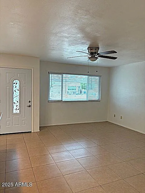 2 bed, 1.5 bath, 1025 sqft, $1,500 — Photo 3