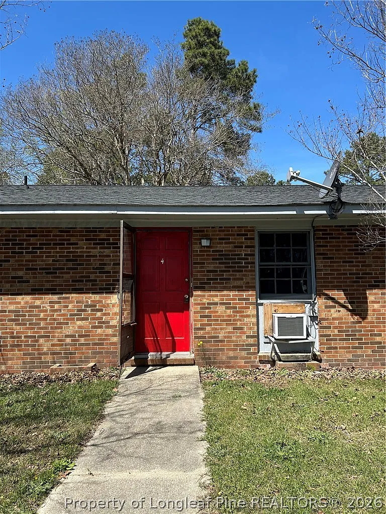 1 bed, 1.0 bath, 565 sqft, $800 — Photo 1