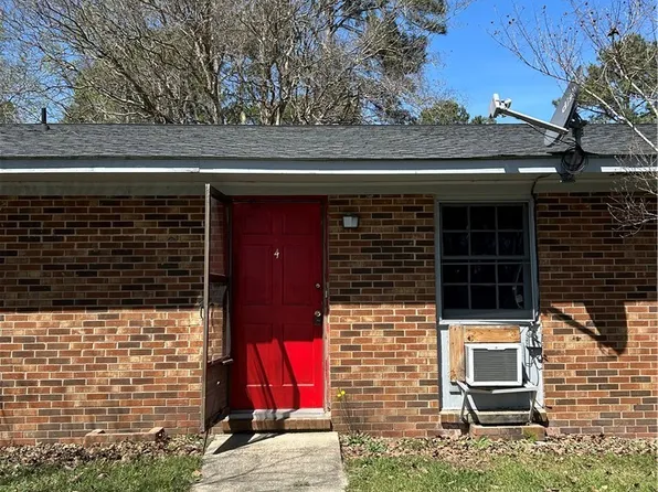 710 S Bethel Rd #4, Raeford, NC 28376