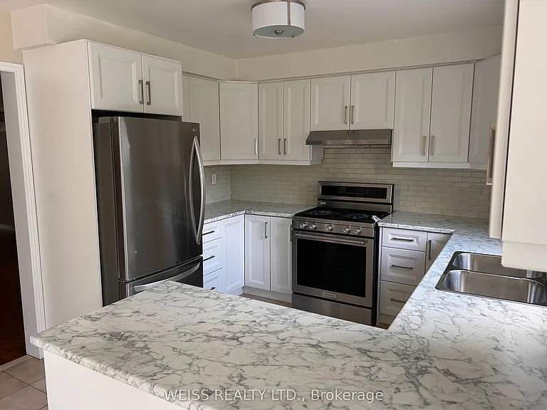 122 Torii St — Photo 8