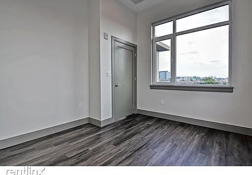 400 Mystic #206 Somerville Shared Unit Photo 3