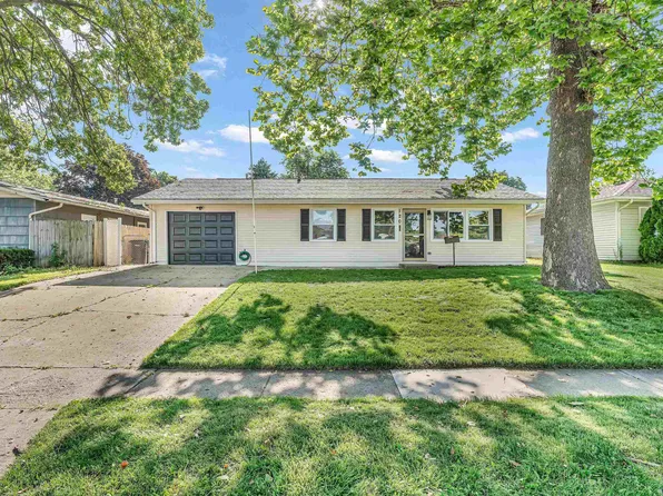 1204 Holly Dr, Lafayette, IN 47909