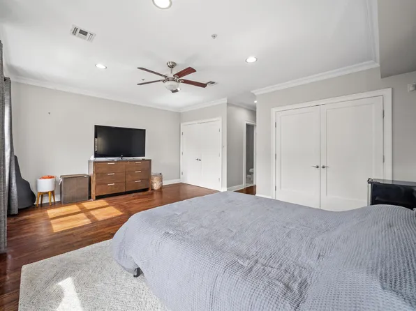 180 19th Street image 3 of 15