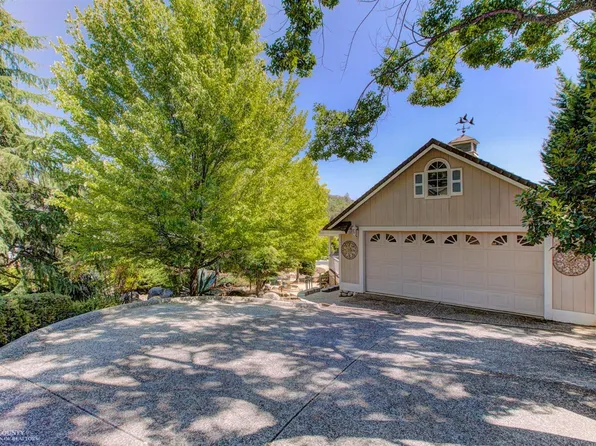 18829 Quartz Ct, Penn Valley, CA 95946