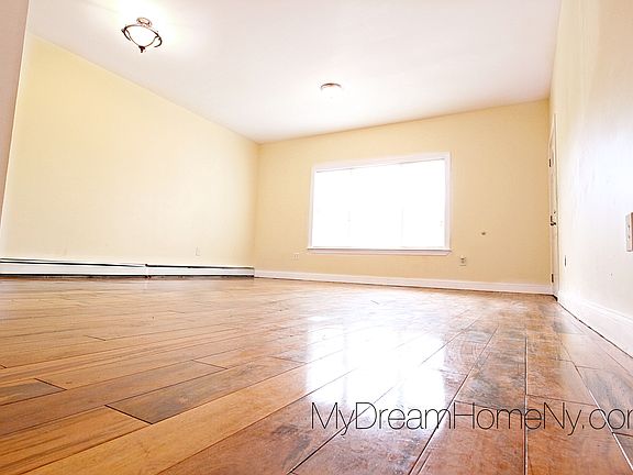 4th image of 13551 223rd St