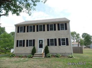 7 Hideaway Ln, Wareham, MA 02571