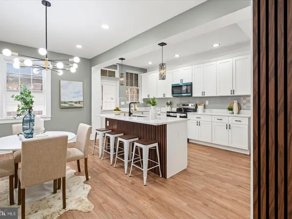 7 York Ct, Baltimore, MD 21218