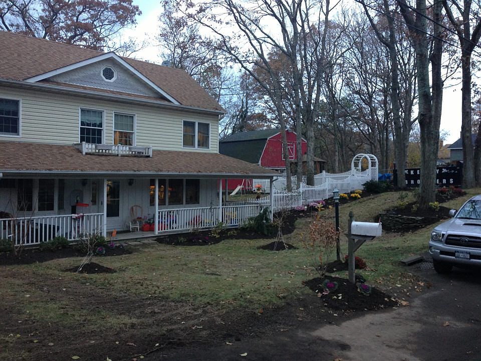 1st image of 25 Crane Neck Dr
