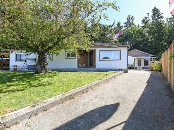 610 Nechako Ave, Courtenay, BC V9N 7R3