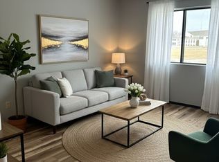 1200 Meadow Ln, Waterloo, IA 50701