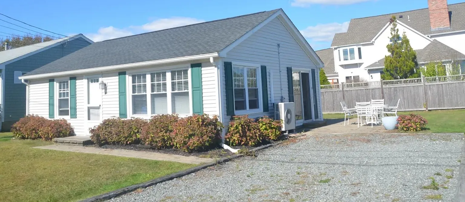 2 bed, 720 sqft, $2,000 — Photo 2