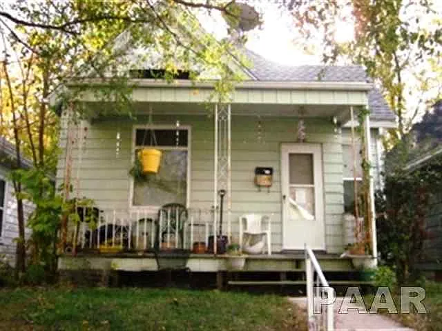 633 Alexander Ave photo 1