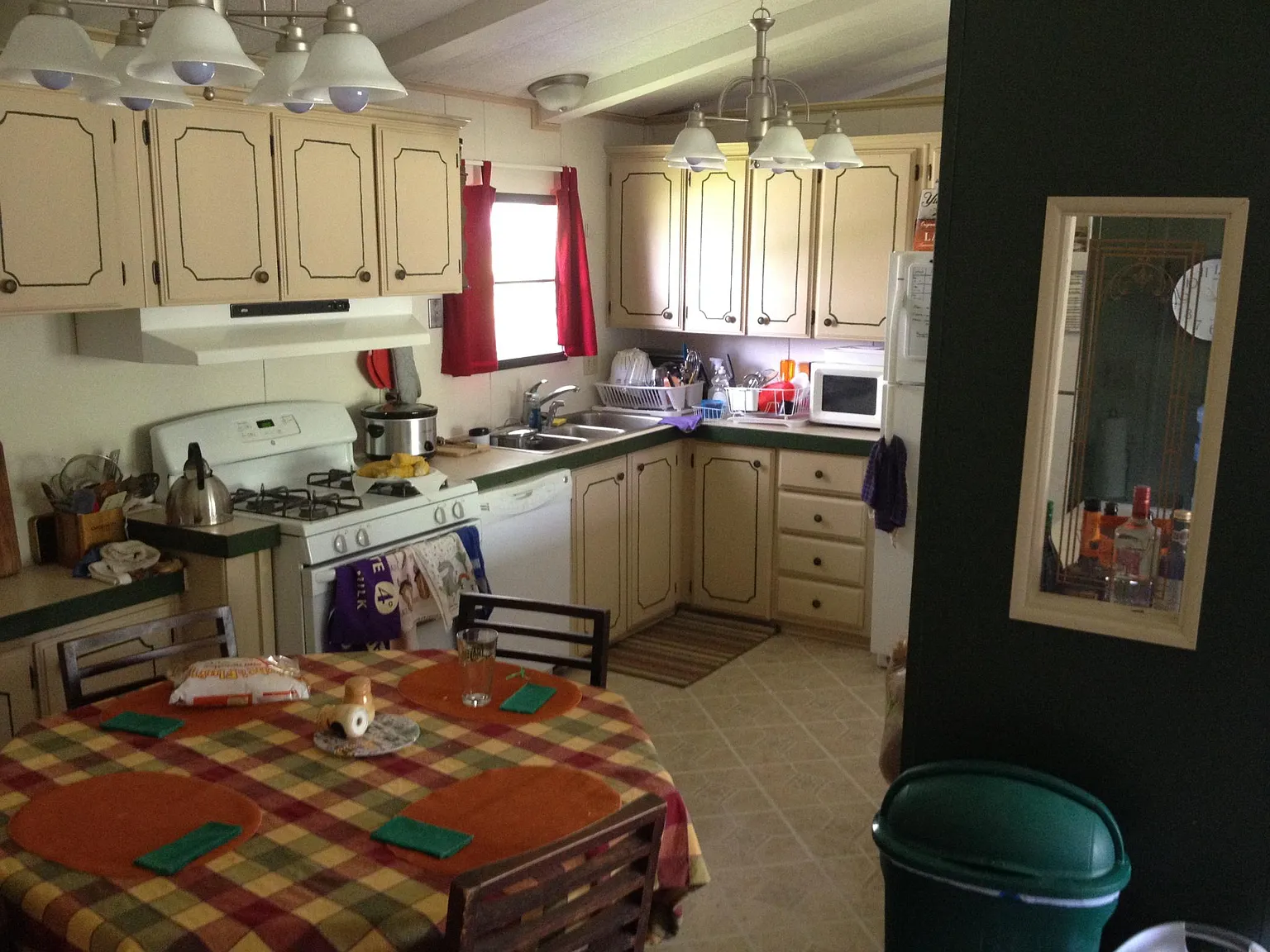 107 Mary Ln — Photo 3