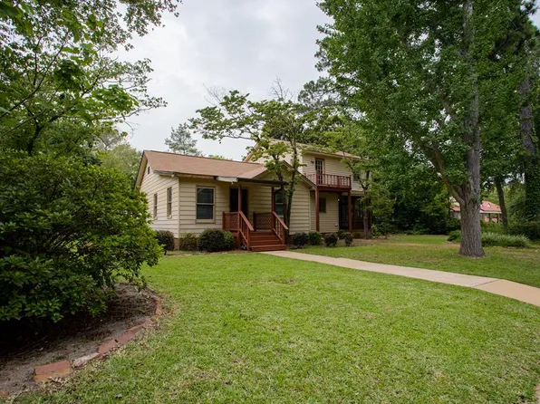 2401 Lakeshore Dr, Albany, GA 31701