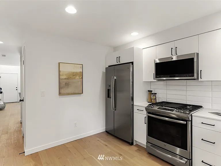 807B NW 51st St — Photo 14