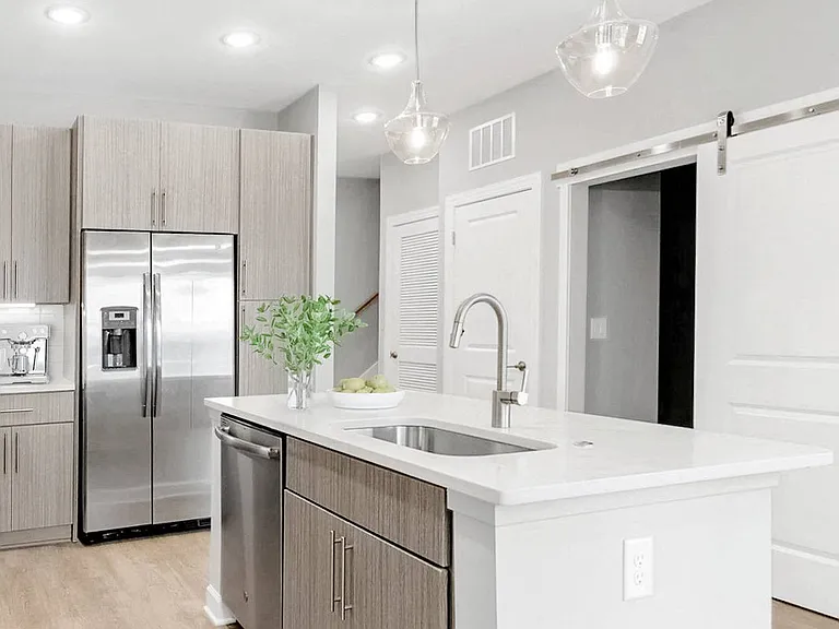 The Bryant Apartments — Photo 17