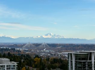 3809 Evergreen Pl #3705, Burnaby, BC V3J0M1