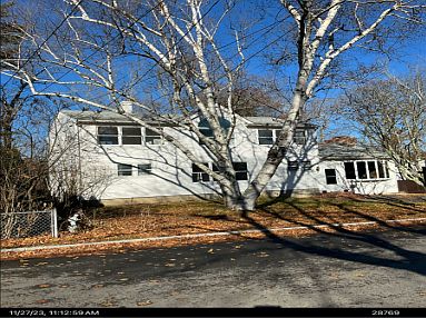 1st image of 320 Leslie Dr