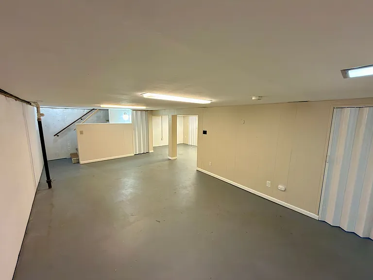 79 Ruth Dr — Photo 22