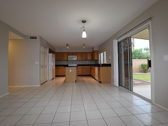 2nd image of 790 N Granada Dr