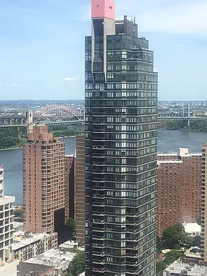 Rented by Halstead Real Estate | media 17