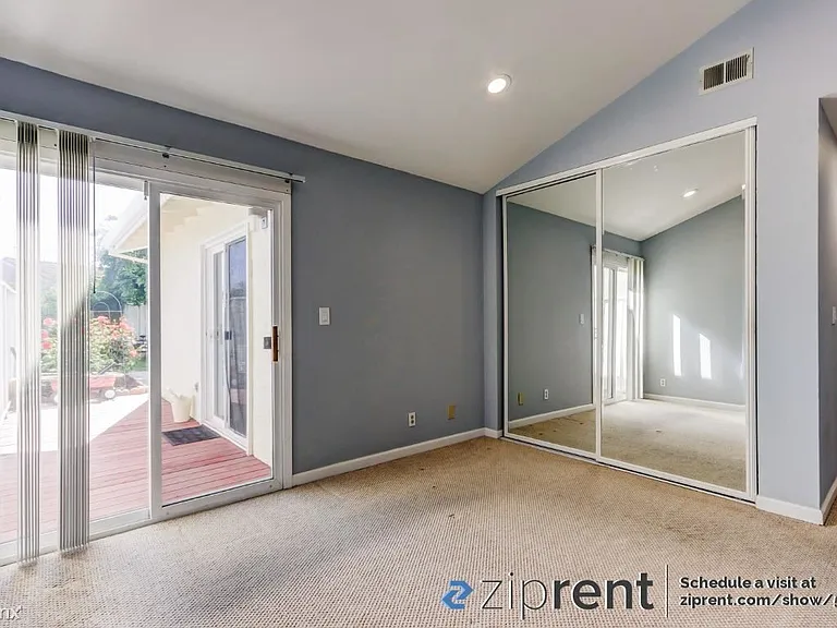 4548 Donalbain Cir — Photo 7