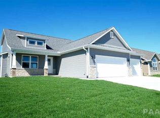 730 Grandyle Dr, Washington, IL