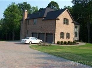 132 Ridgemont Dr, Hopewell Junction, NY 12533