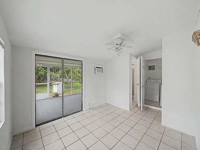 301 SE 21st Ave — Photo 27