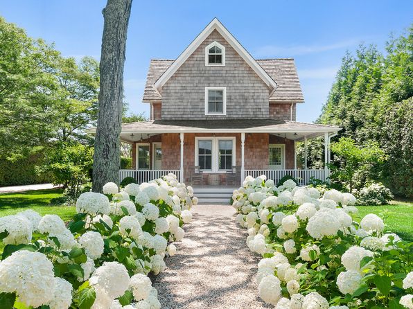 6 Wainscott Main St, Wainscott, NY 11975