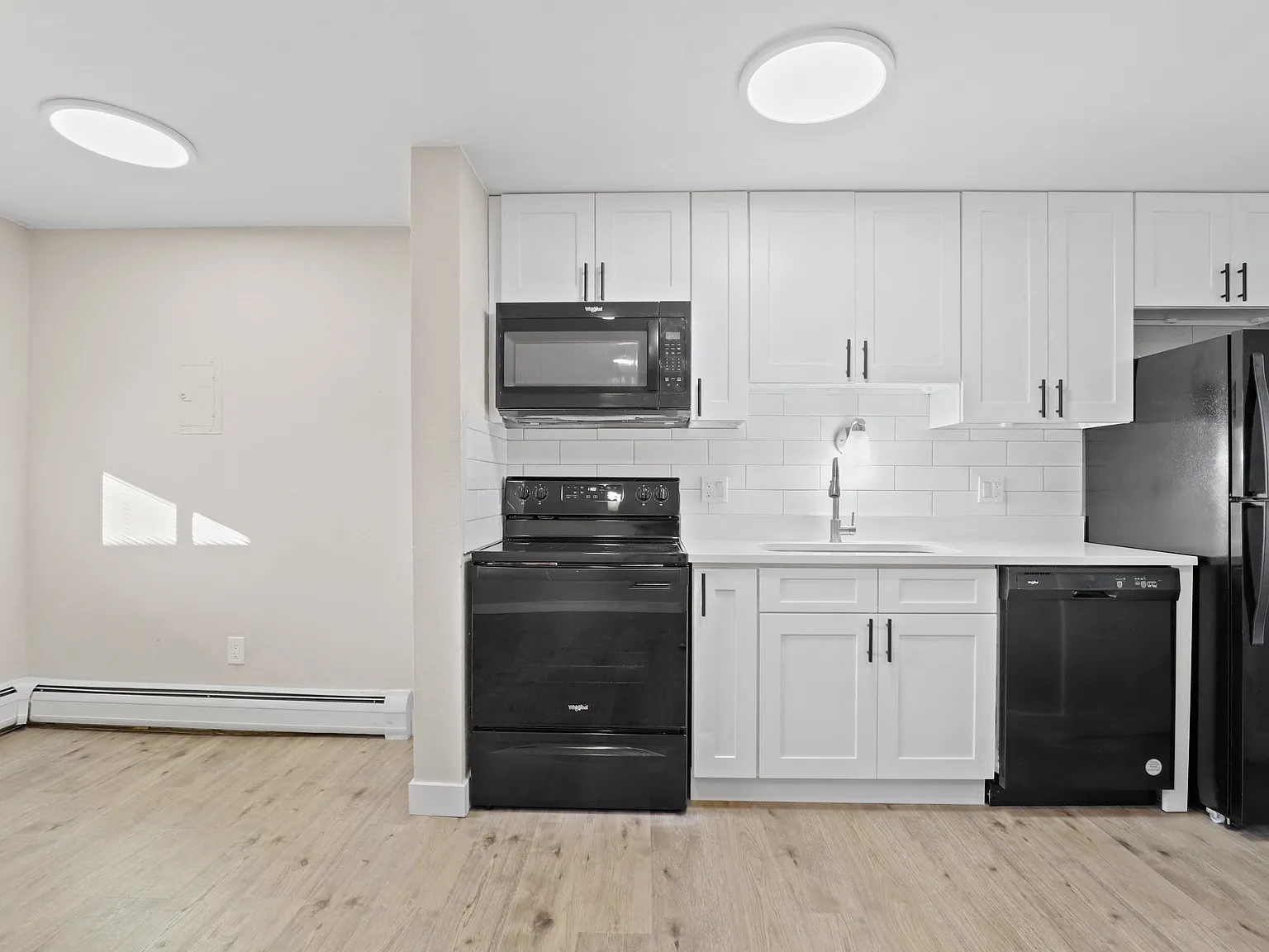 Fox Street Apartments — Photo 3