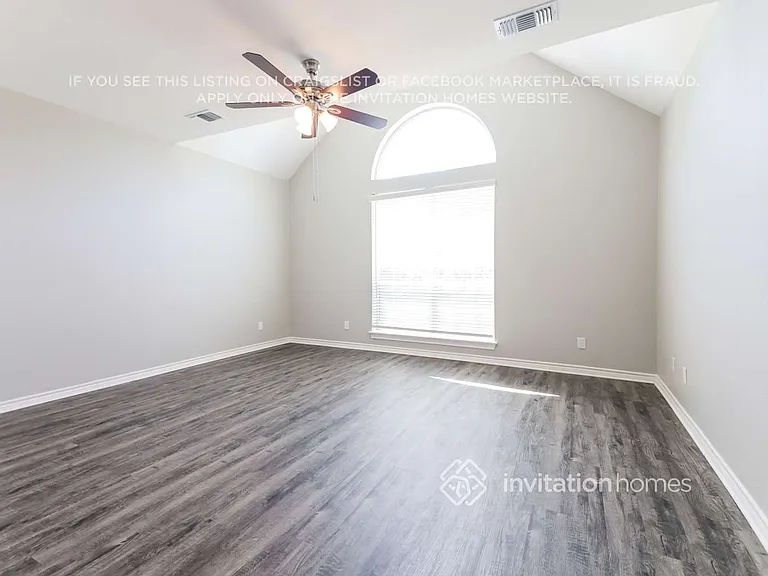 2121 London Dr — Photo 12