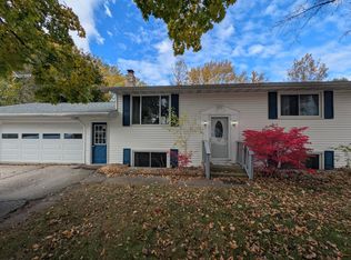 801 Joliet Ct, Sturgeon Bay, WI 54235