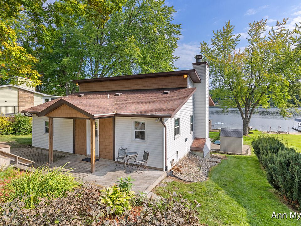 7390 Hallridge Dr NE, Belding, MI 48809 Zillow
