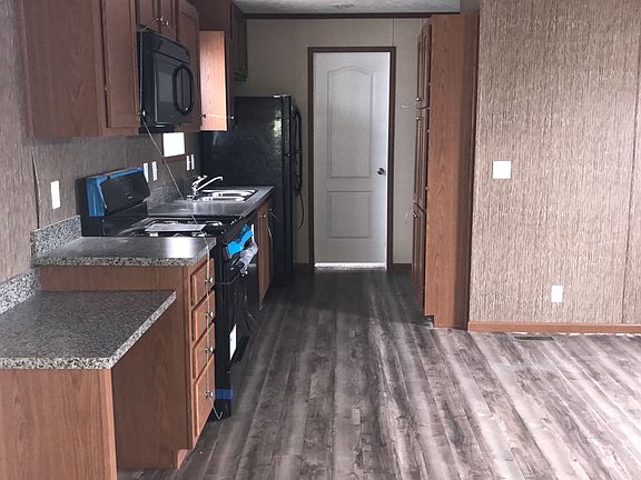 2nd image of 158 Pheasant Ln