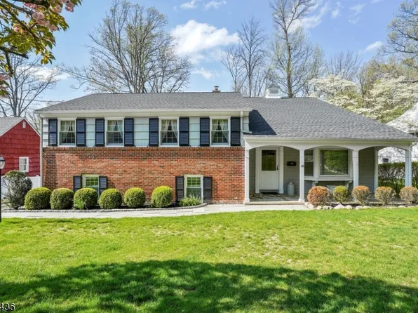 26 Pine Grove Rd, Berkeley Heights Twp., NJ 07922