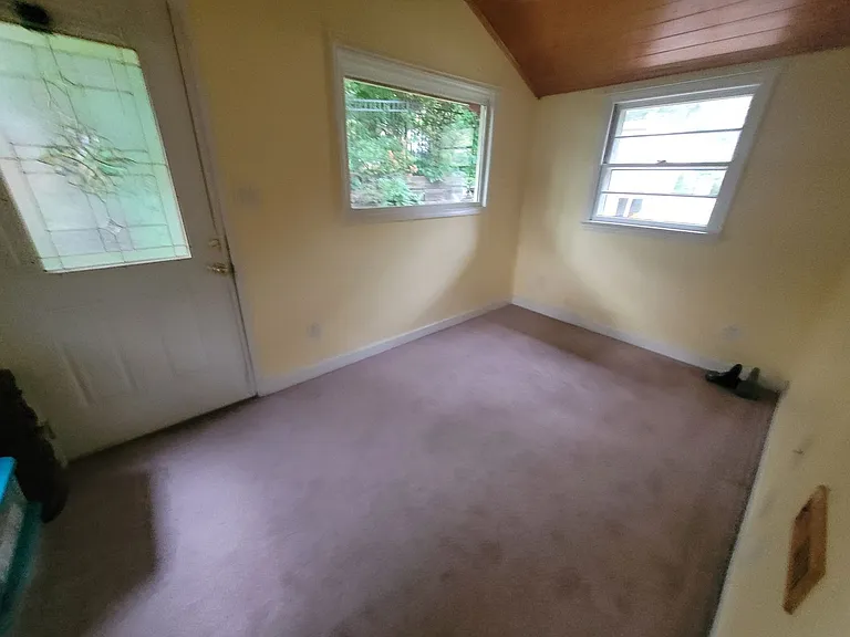 410 S Greensboro St — Photo 11