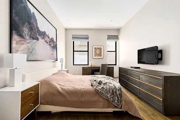 Sold by Compass | media 5