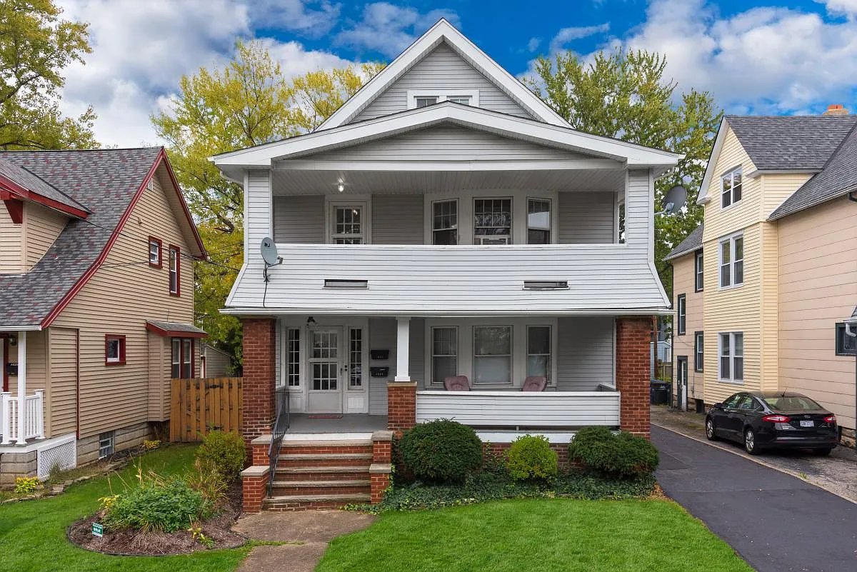 Building Photo - 1633 Winton Ave
