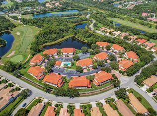 7325 Fountain Palm Cir, Bradenton, FL 34203